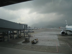 香港の空はどんより曇っていました